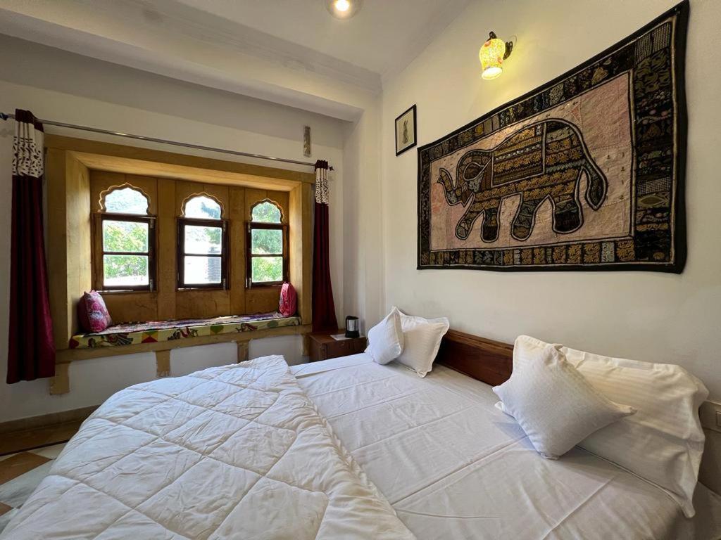 Hotel Pushkar Golden Haveli エクステリア 写真