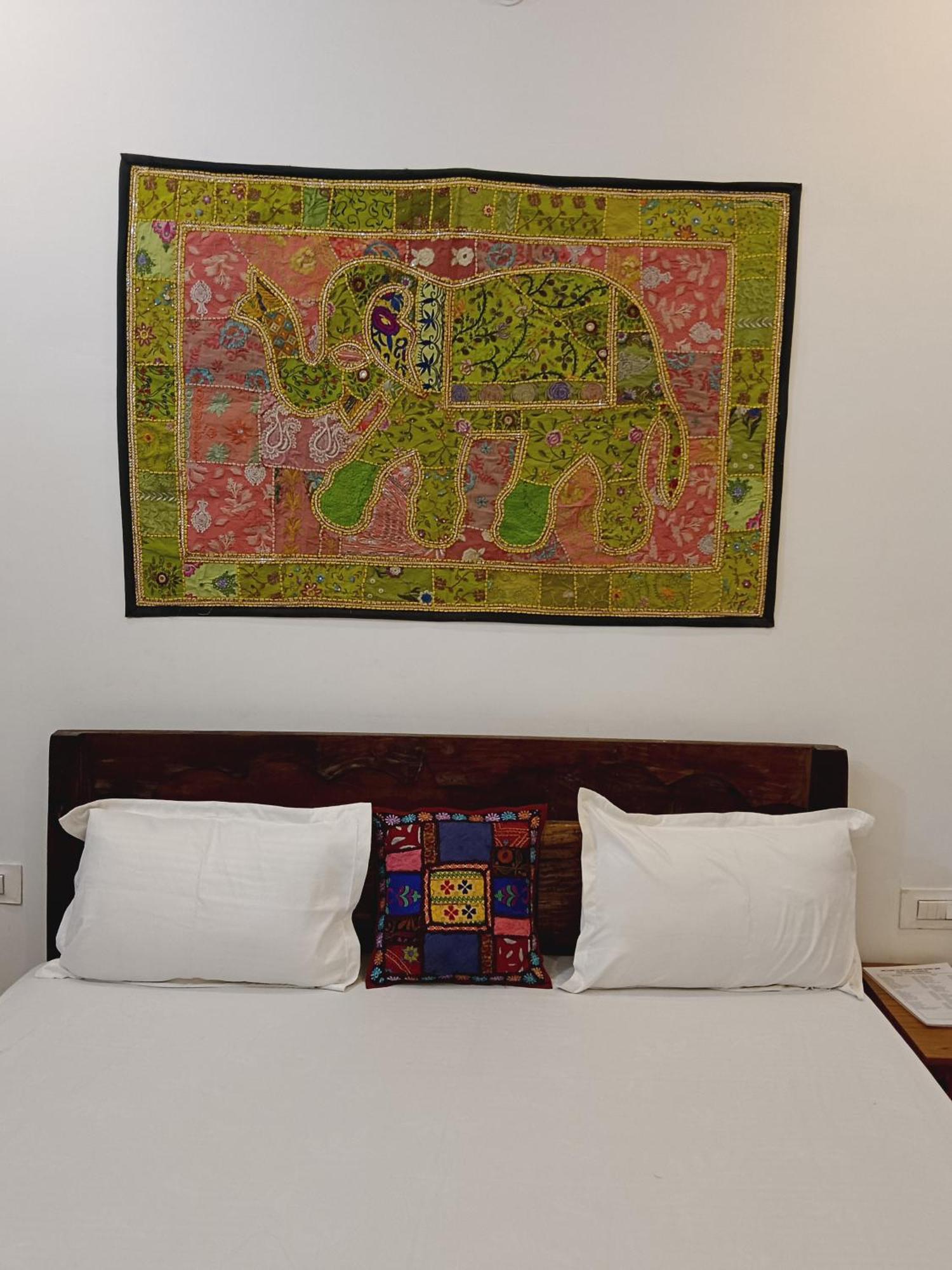Hotel Pushkar Golden Haveli 部屋 写真